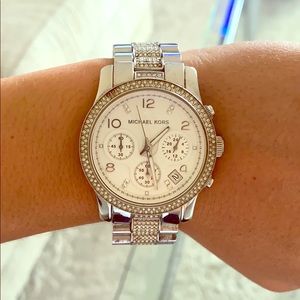 💎 Michel Kors Watch- Silver